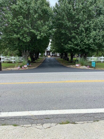 1963 or with 1969, Hixson, TN for sale - Building Photo - Image 1 of 22