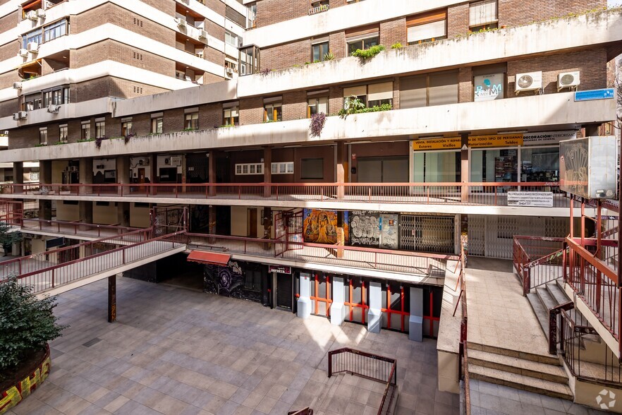 Calle Andrés Mellado, Madrid, Madrid for sale - Building Photo - Image 3 of 3