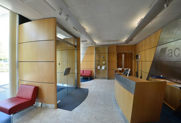 2 Bramley Rd, Milton Keynes for lease - Lobby - Image 3 of 6