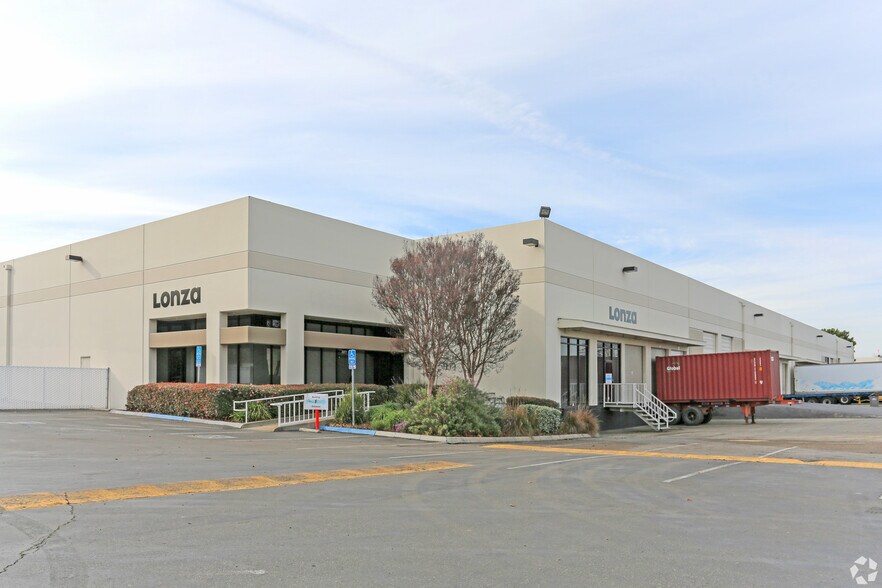 2245-2249 National Ave, Hayward, CA for lease - Building Photo - Image 2 of 4