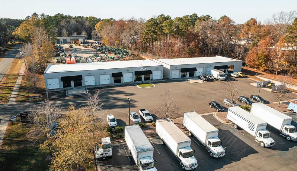 4310 Bennett Memorial Rd, Durham, NC for lease - Building Photo - Image 1 of 8