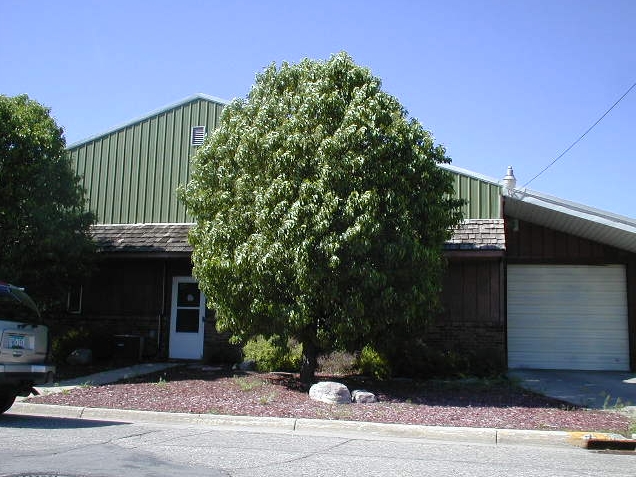 1217 Litchfield Ave SE, Willmar, MN for lease - Primary Photo - Image 1 of 10