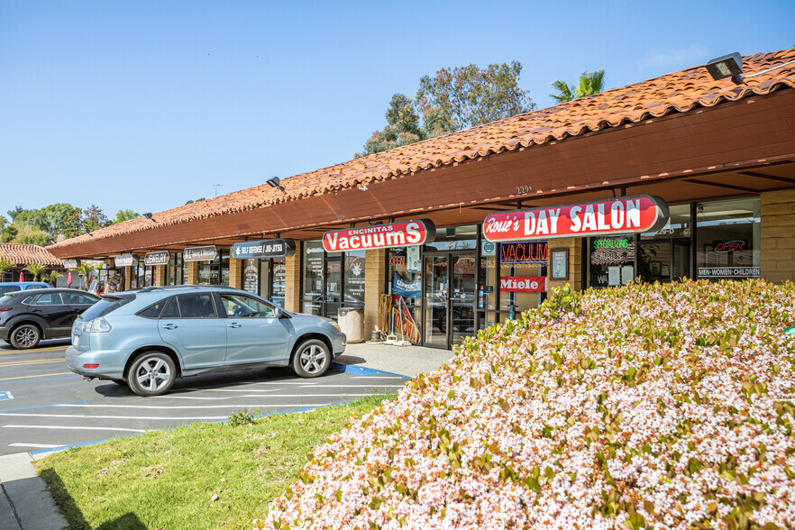 229-245 N El Camino Real, Encinitas, CA for lease - Building Photo - Image 2 of 3