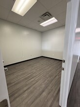 1140 N Westover Blvd, Albany, GA for lease Interior Photo- Image 1 of 6