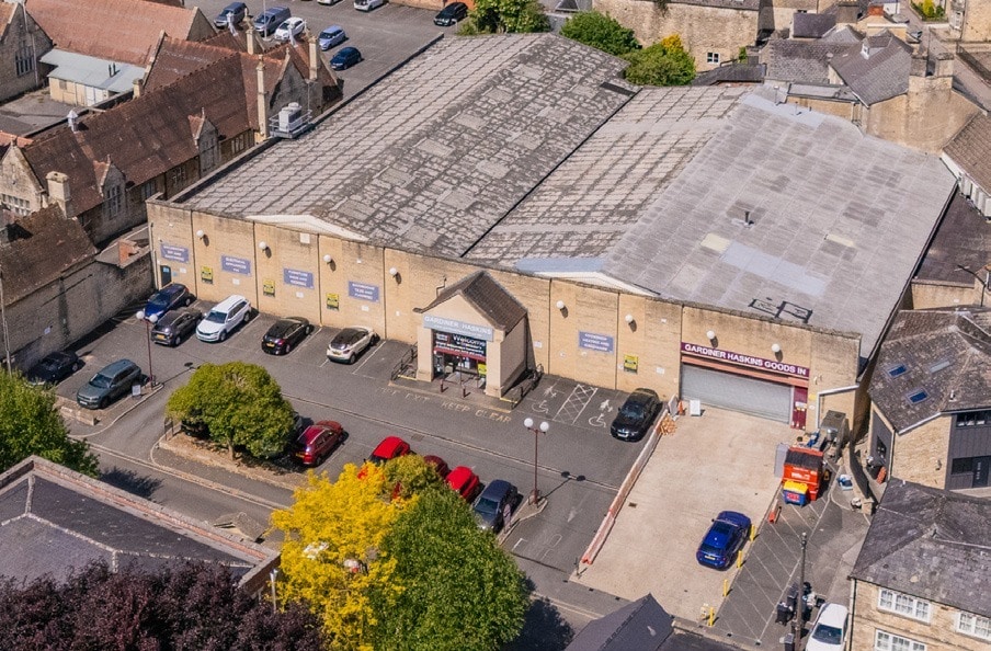 68-72 Dyer St, Cirencester for sale Primary Photo- Image 1 of 8