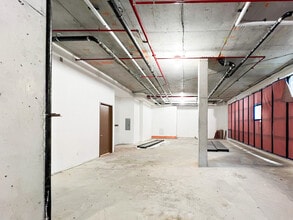 63 S 6th St, Brooklyn, NY for lease Interior Photo- Image 2 of 3