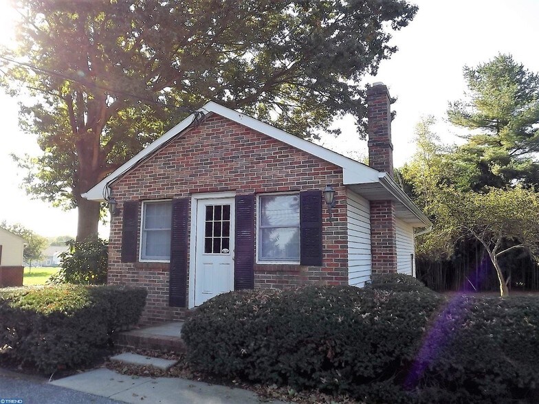 1150 40 Rt, Pilesgrove, NJ 08098