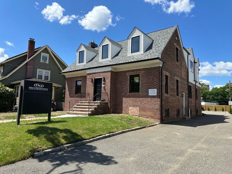 362 Franklin St, Bloomfield, NJ for lease - Building Photo - Image 1 of 15