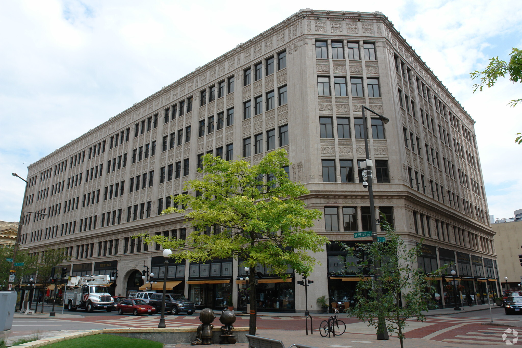 400-426 Saint Peter St, Saint Paul, MN for lease Building Photo- Image 1 of 11