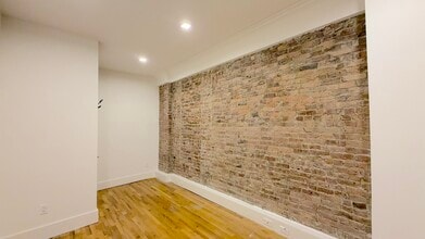 16 E 41st St, New York, NY for lease Interior Photo- Image 1 of 4