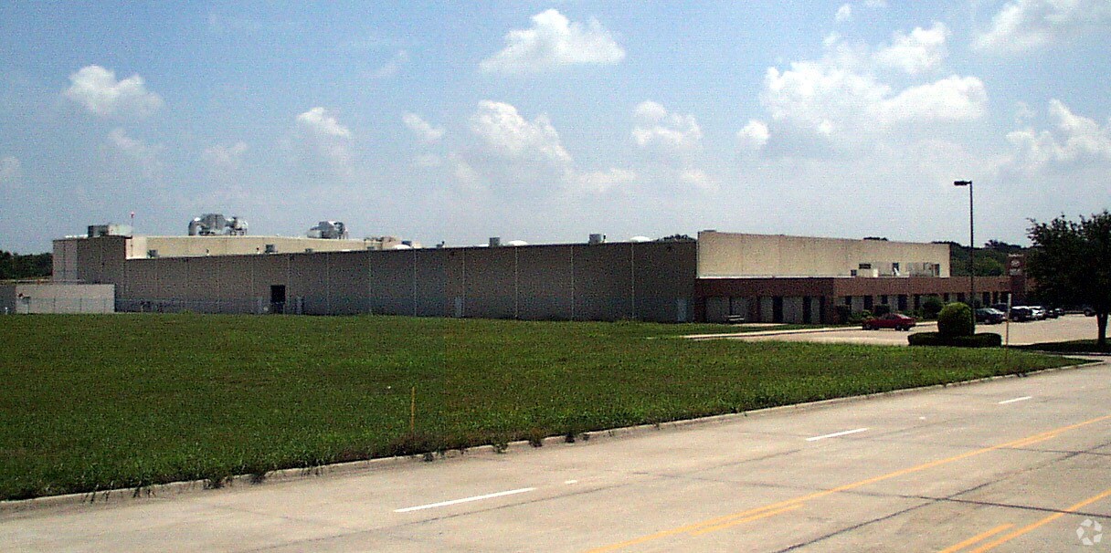 525 Centre Park Blvd, DeSoto, TX 75115 ZEP Manufacturing Inc