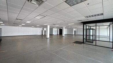 5100 Glencrossing Way, Cincinnati, OH for lease Interior Photo- Image 1 of 6