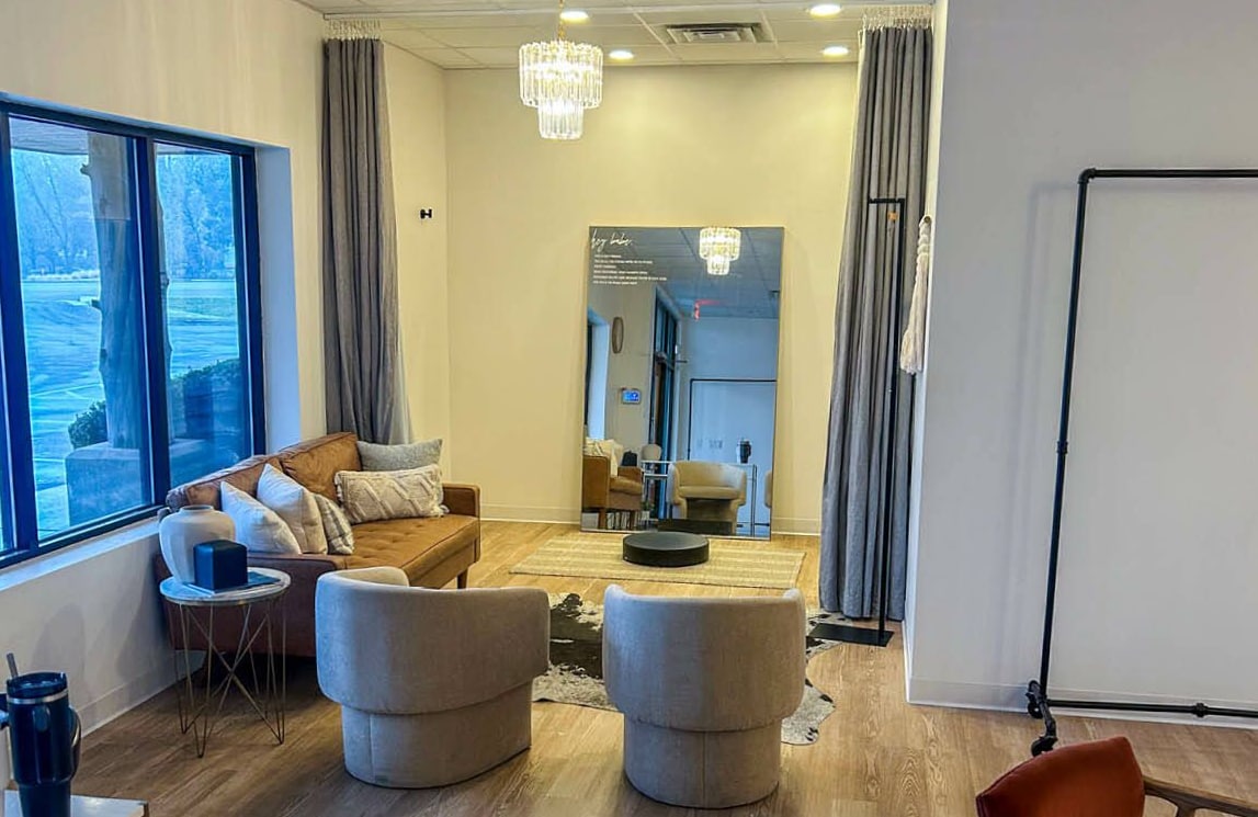 5519 W State St, Boise, ID for lease Interior Photo- Image 1 of 6