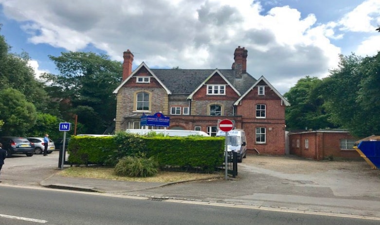 40 Christchurch Rd, Reading for sale Primary Photo- Image 1 of 1