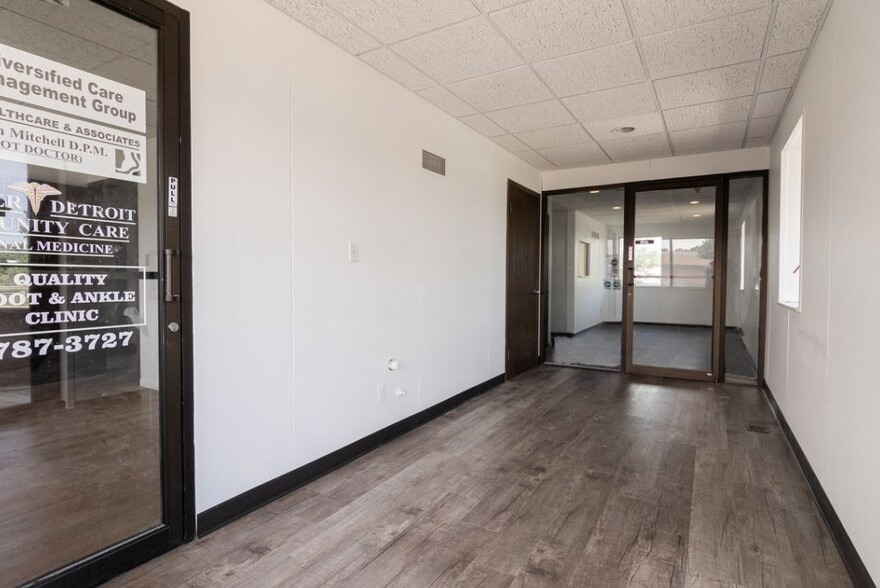 5265 W Pierson Rd, Flushing, MI for sale - Interior Photo - Image 2 of 20