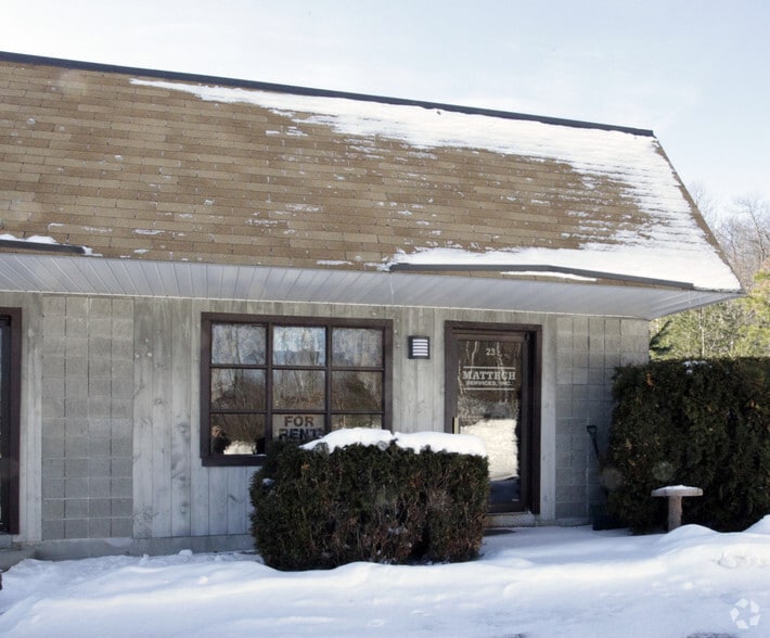 146 Londonderry Tpke, Hooksett, NH for sale - Building Photo - Image 2 of 3