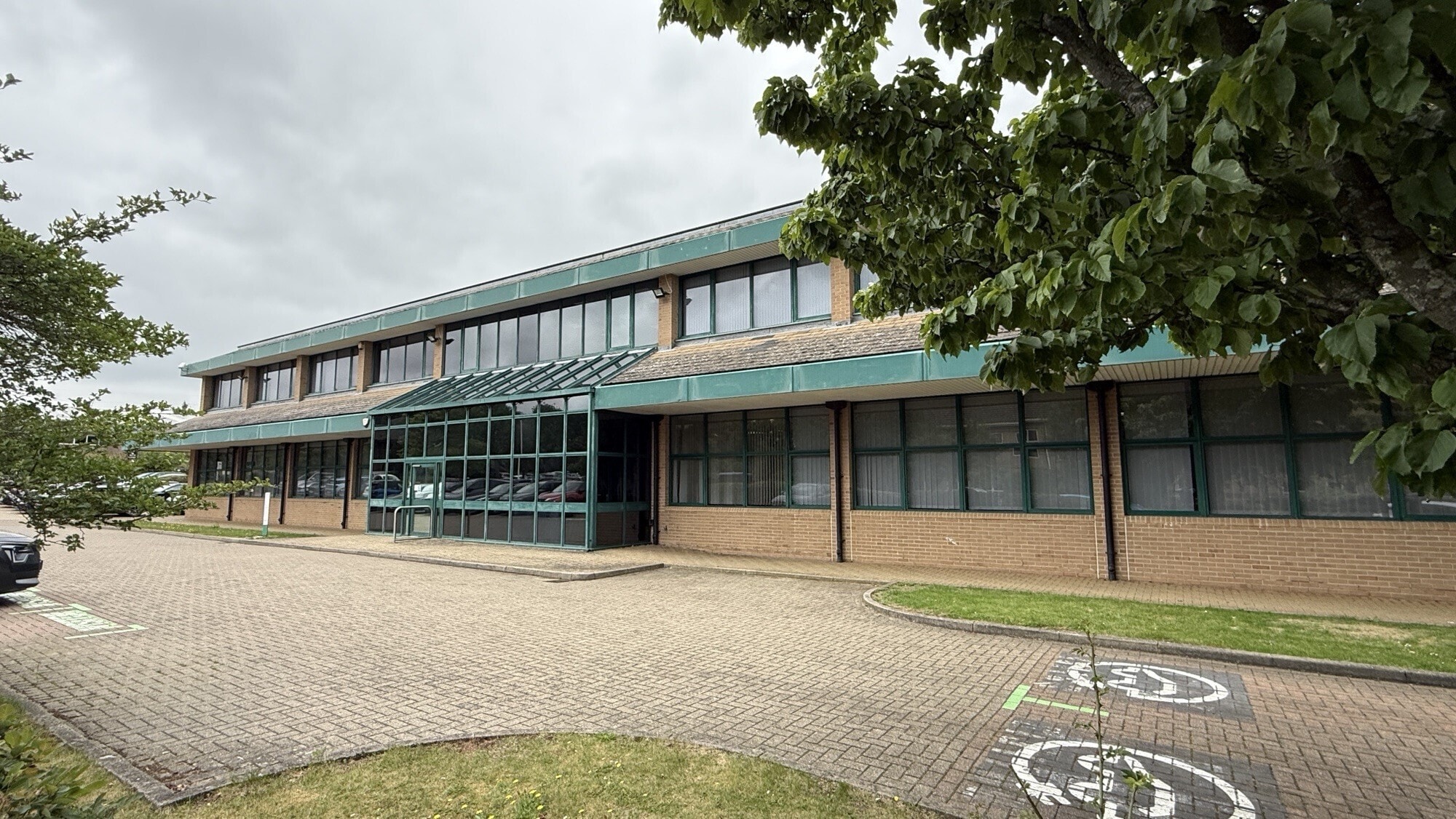 Rutherford Clos, Stevenage for lease Building Photo- Image 1 of 19