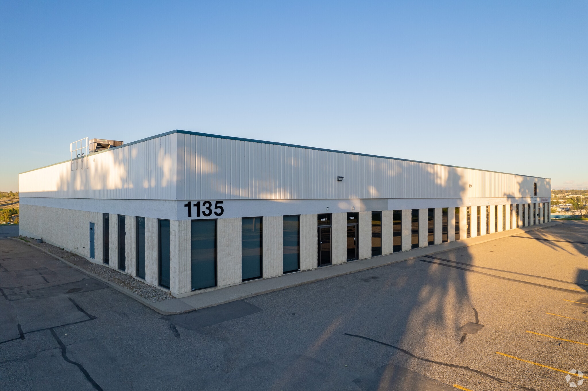 1135 44th Ave SE, Calgary, AB for sale Primary Photo- Image 1 of 1