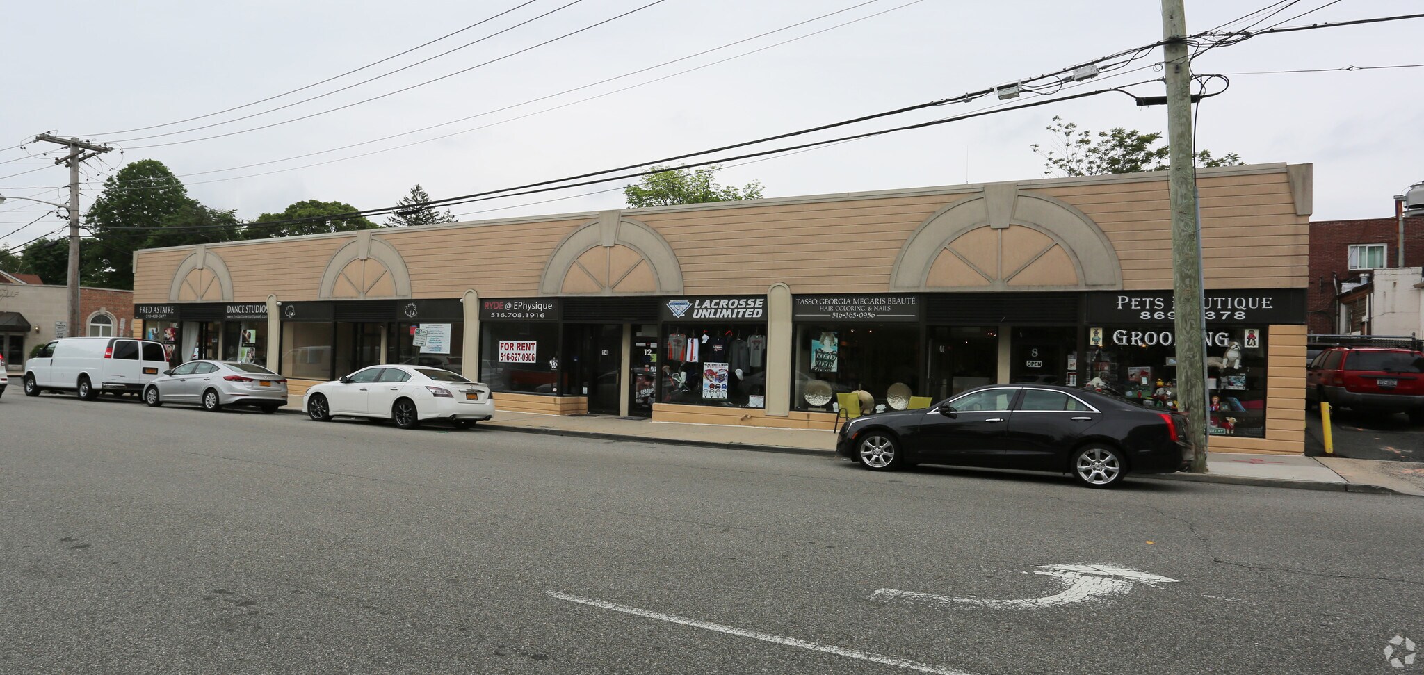 822 Park Ave, Manhasset, NY 11030 Retail For Sale