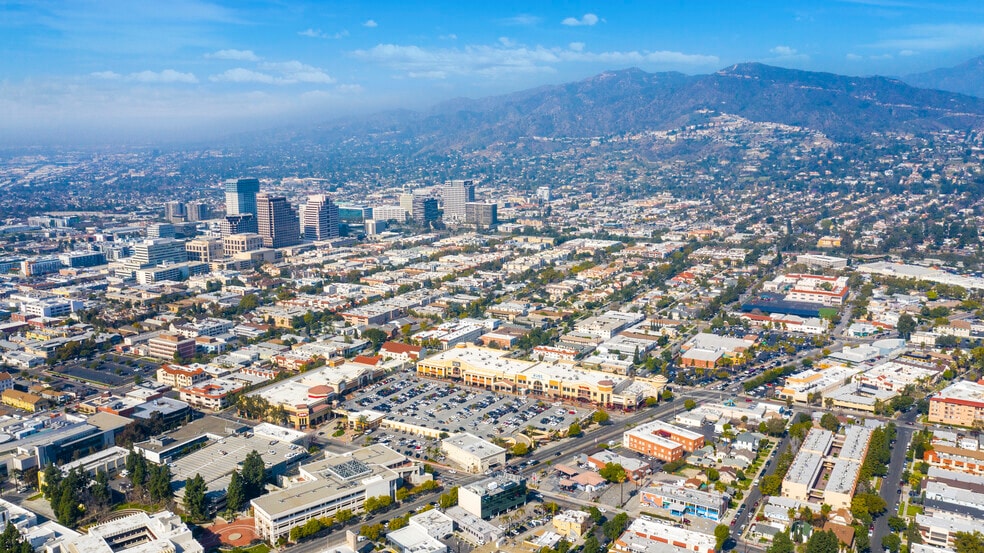 249 N Glendale Ave, Glendale, CA for lease - Building Photo - Image 3 of 7