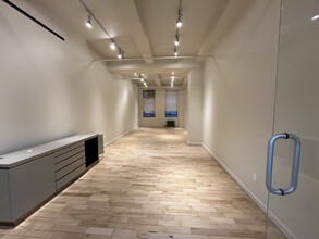 241 W 37th St, New York, NY for lease Interior Photo- Image 1 of 3