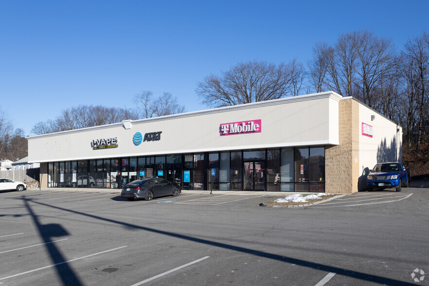 902-908 S Willow St, Manchester, NH for lease - Building Photo - Image 1 of 16