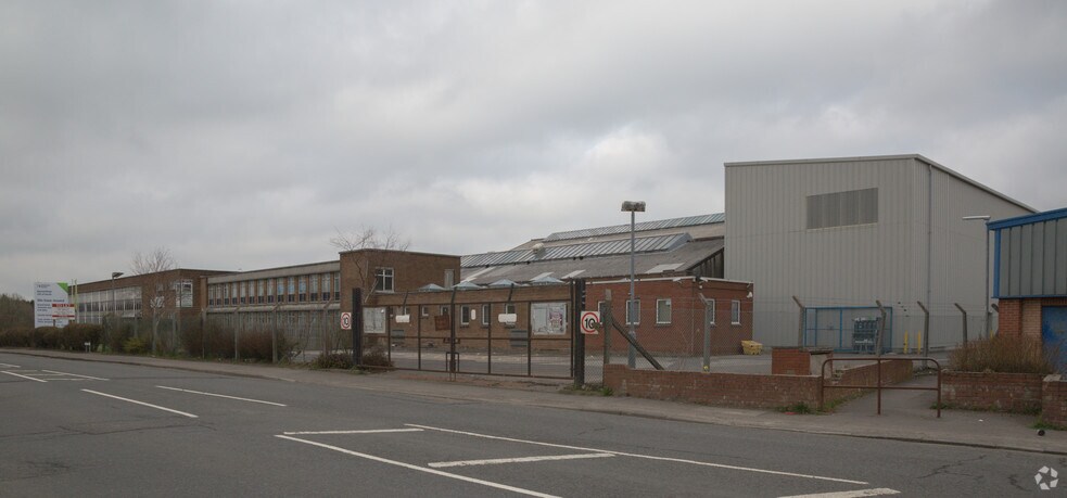 Broad St, Cowdenbeath for sale - Primary Photo - Image 1 of 1