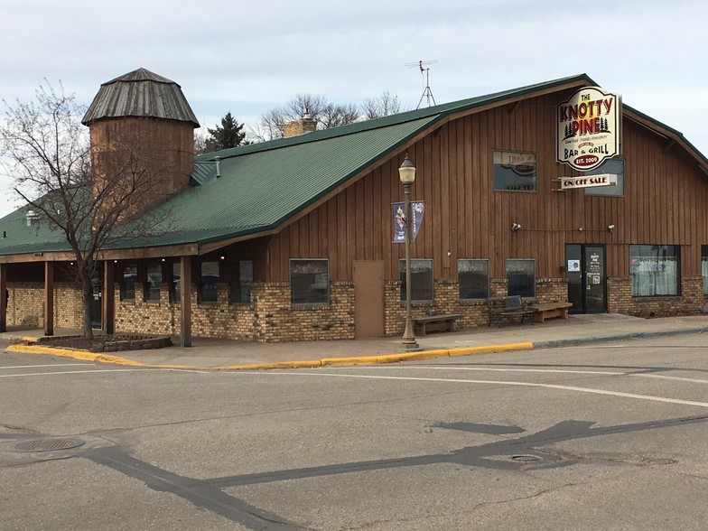 12 Central Ave N, Elbow Lake, MN for sale - Primary Photo - Image 1 of 1