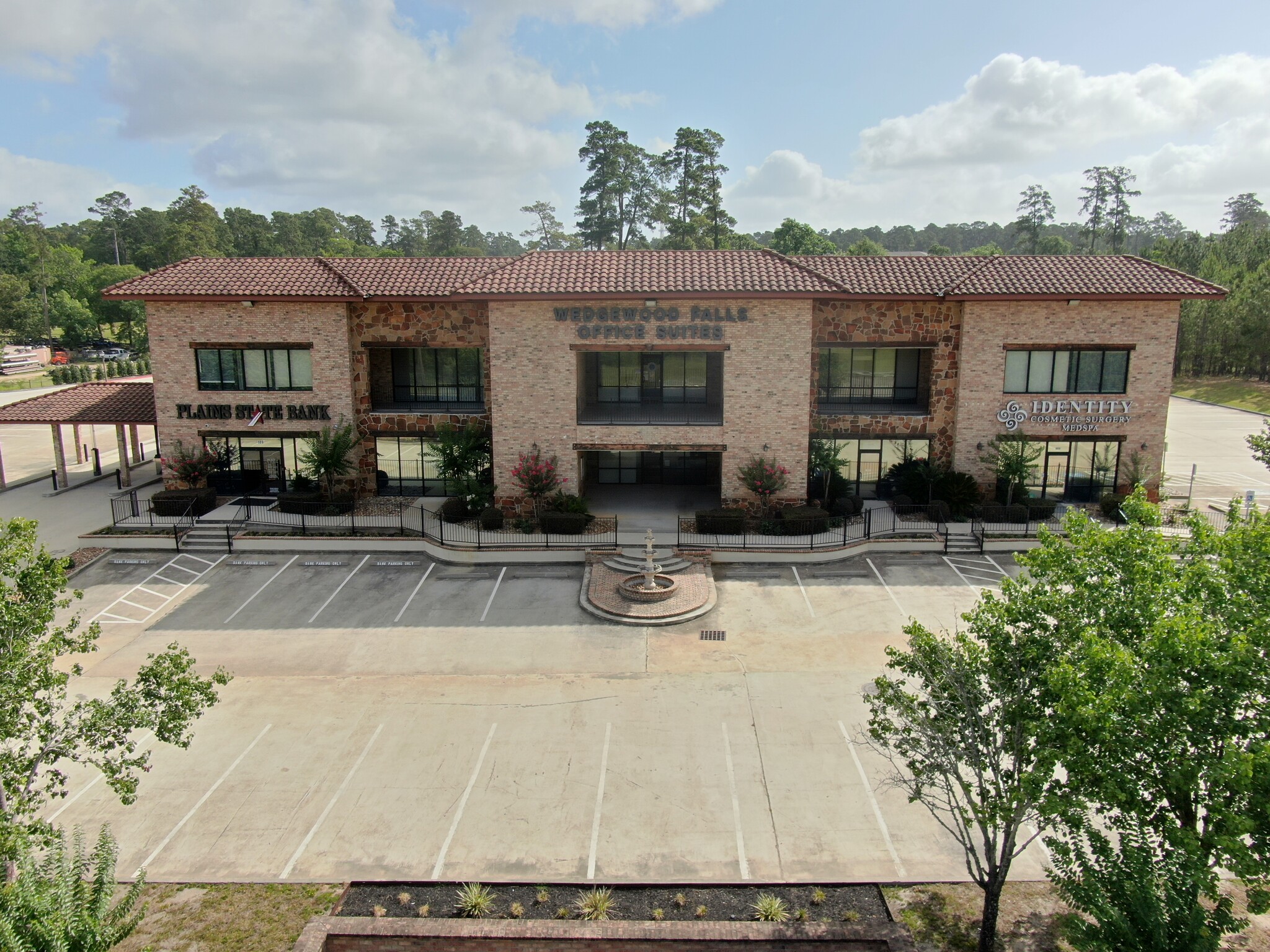 5452 Highway 105 W, Conroe, TX for lease Building Photo- Image 1 of 9