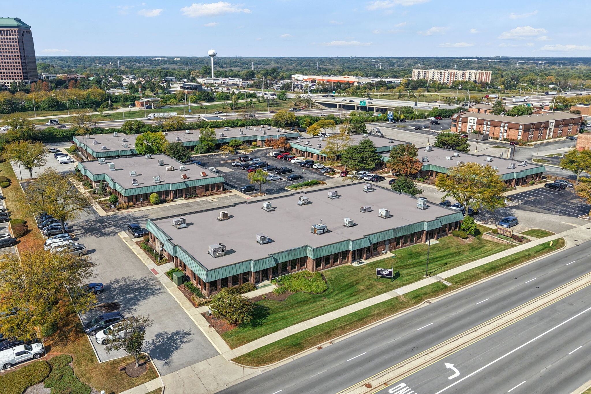 3030-3140 Finley Rd, Downers Grove, IL for lease Building Photo- Image 1 of 10