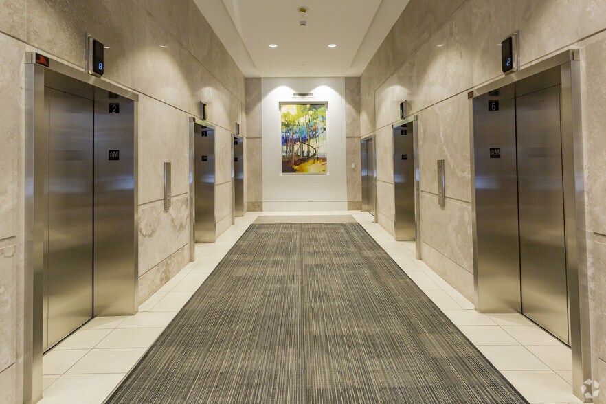 444 7th Ave SW, Calgary, AB for lease - Lobby - Image 3 of 9