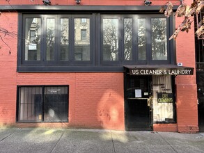 200 W 84th St, New York, NY for lease Building Photo- Image 2 of 3