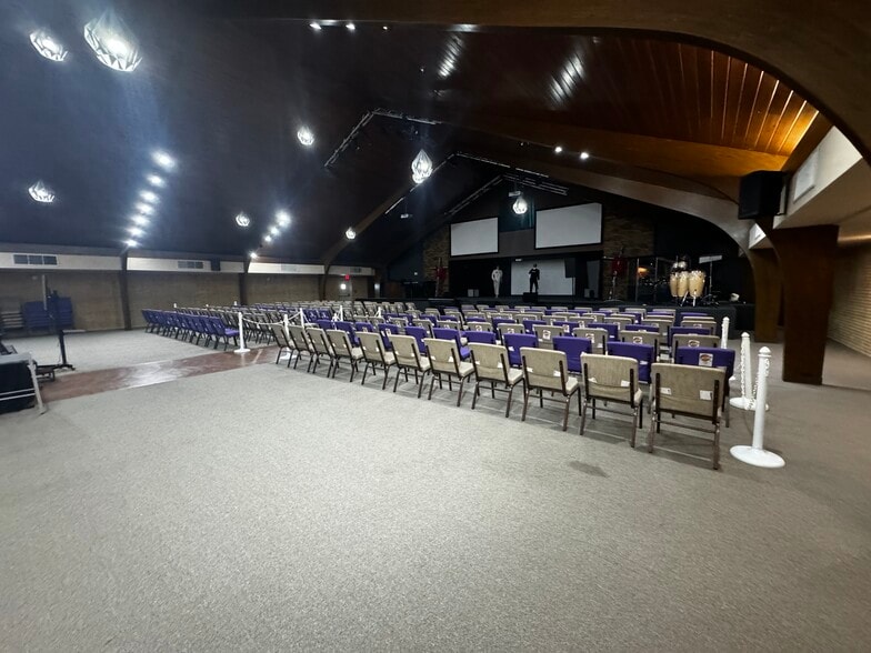 1609 14th St, Plano, TX for sale - Building Photo - Image 2 of 10