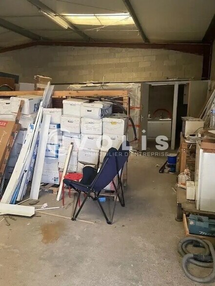 Flex in Amiens for lease - Interior Photo - Image 2 of 2