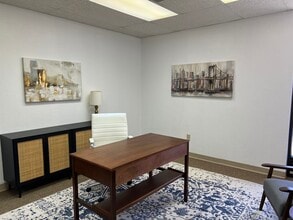 1603 E 19th St, Edmond, OK for lease Interior Photo- Image 1 of 5