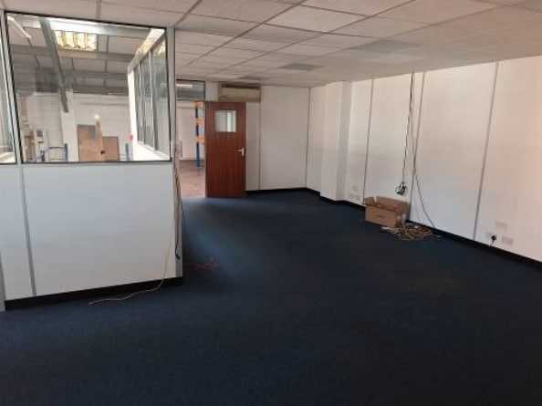 Rutherford Way, Crawley for lease Interior Photo- Image 1 of 5