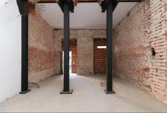 Retail in Madrid, Madrid for lease Interior Photo- Image 2 of 3