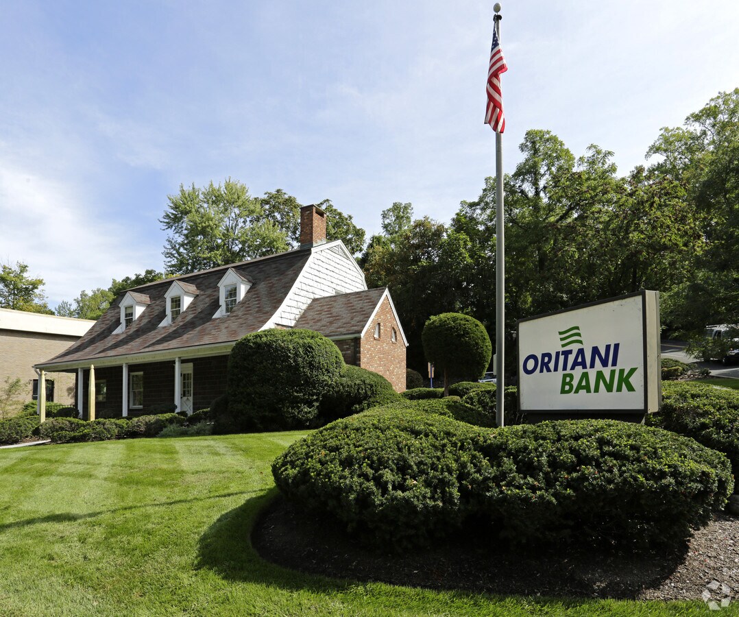 160 Broadway, Woodcliff Lake, NJ 07677