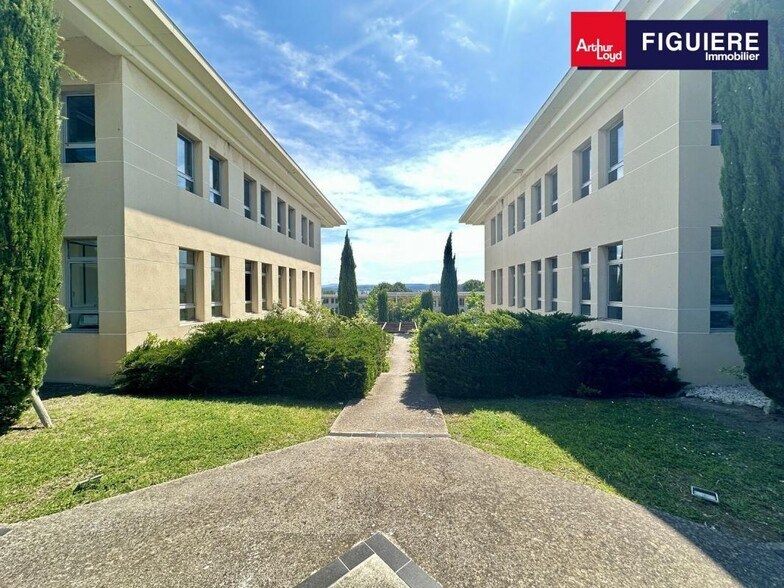 1090 Rue René Descartes, Aix-en-Provence for sale - Building Photo - Image 1 of 7