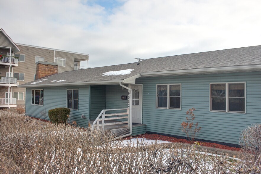 6012 E Superior St, Duluth, MN for sale - Primary Photo - Image 1 of 1
