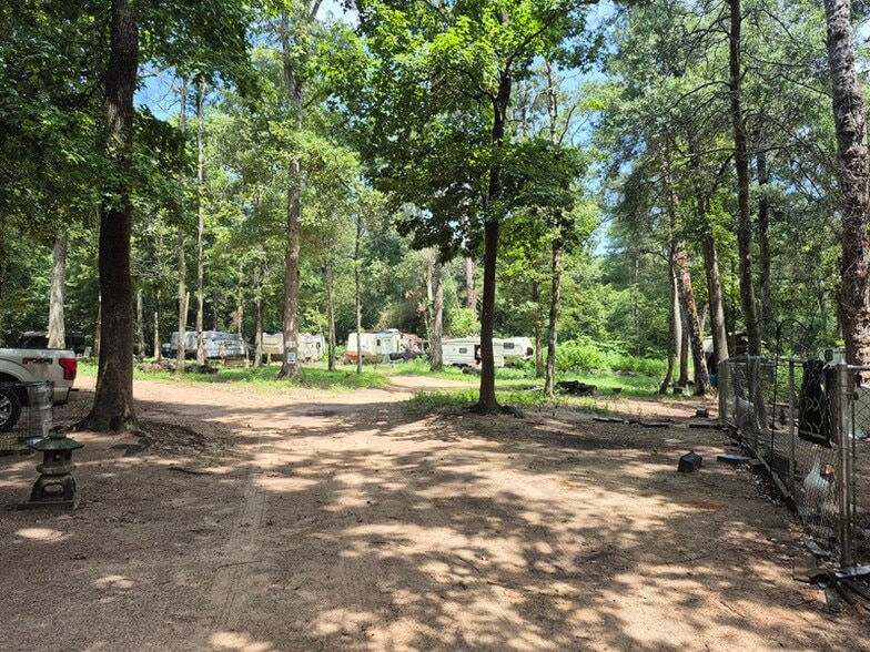 5210 FM 3081 Rd, Willis, TX for sale - Interior Photo - Image 3 of 6