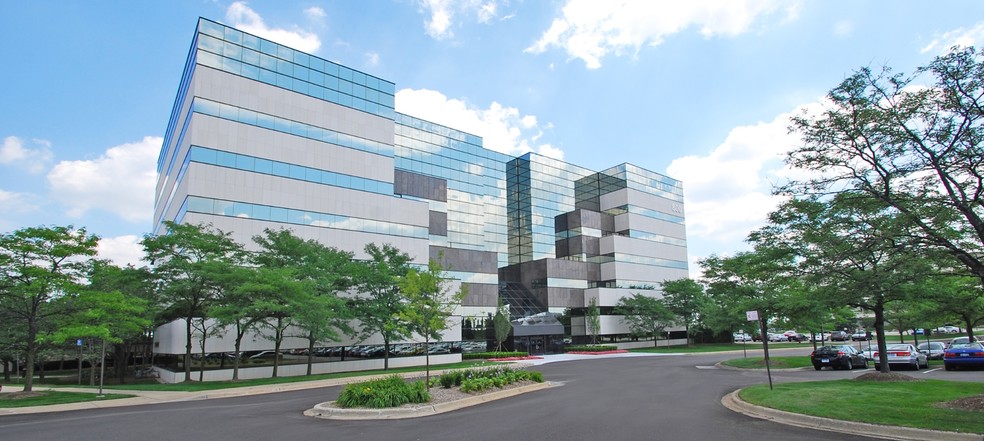 800 Tower Dr, Troy, MI 48098 - Office for Lease | LoopNet.com