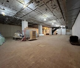 251-256 Broadway, New York, NY for lease Interior Photo- Image 2 of 6