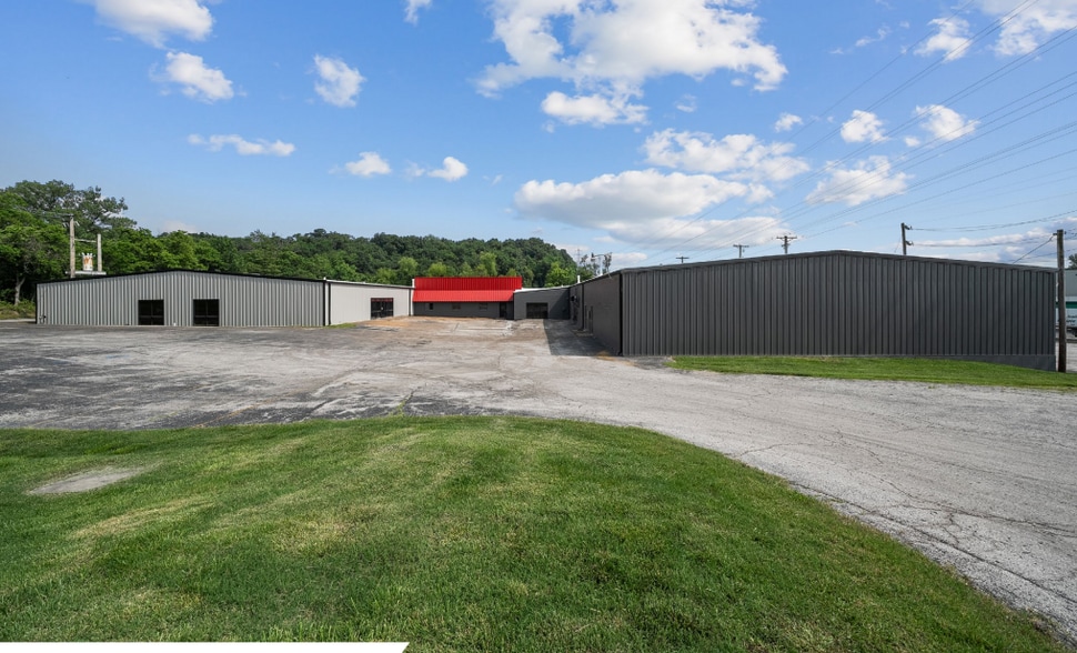 12808-12814 Gravois Rd, Saint Louis, MO for lease - Primary Photo - Image 1 of 4