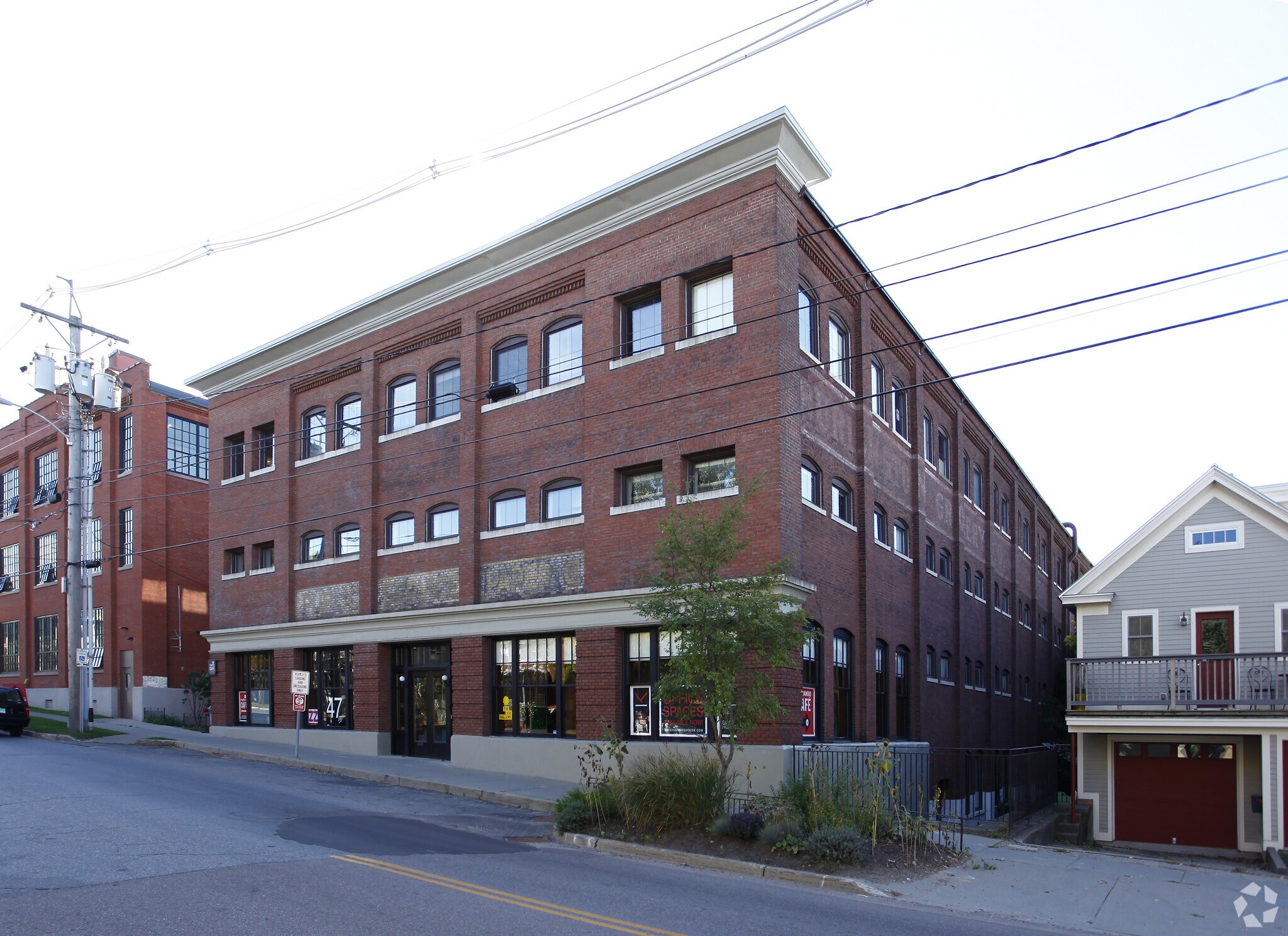 47 Maple St, Burlington, VT for sale Primary Photo- Image 1 of 1