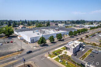 811 N 1st St, Silverton, OR - aerial  map view