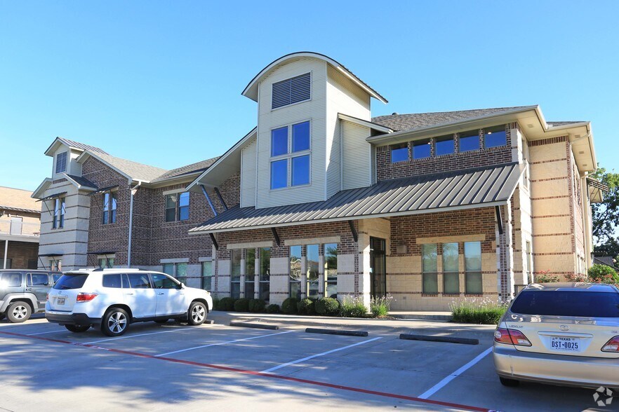 3605 Yucca Dr, Flower Mound, TX for sale - Primary Photo - Image 1 of 1