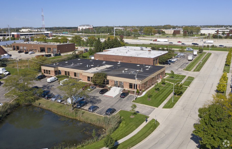 2200 N Stonington Ave, Hoffman Estates, IL for lease - Aerial - Image 2 of 4