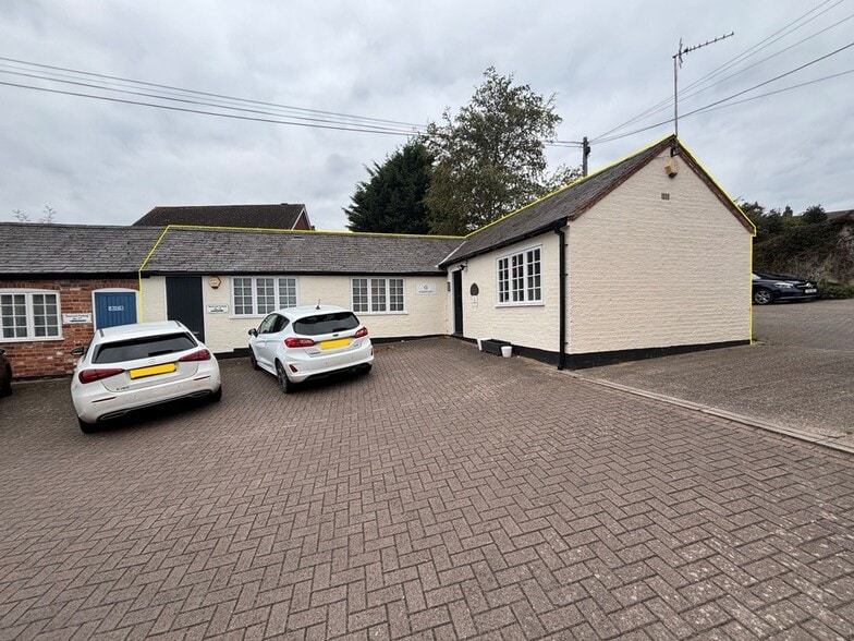 19 Church St, Oadby for lease - Building Photo - Image 1 of 4