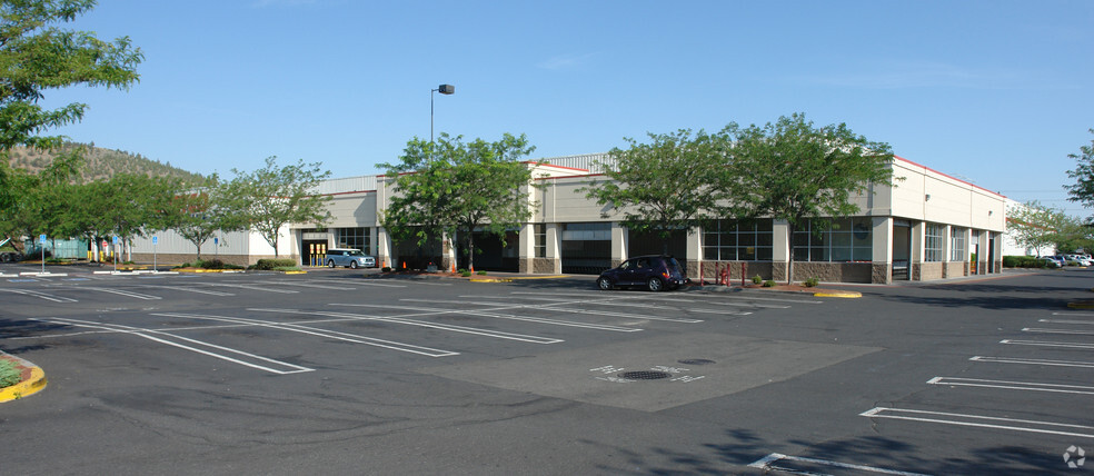 2500 NE US-20 Hwy, Bend, OR for lease - Primary Photo - Image 1 of 5